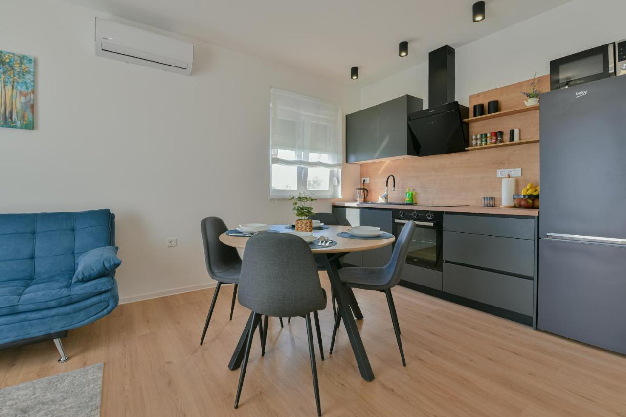 Apartments Noa Sukošan Екстериор снимка