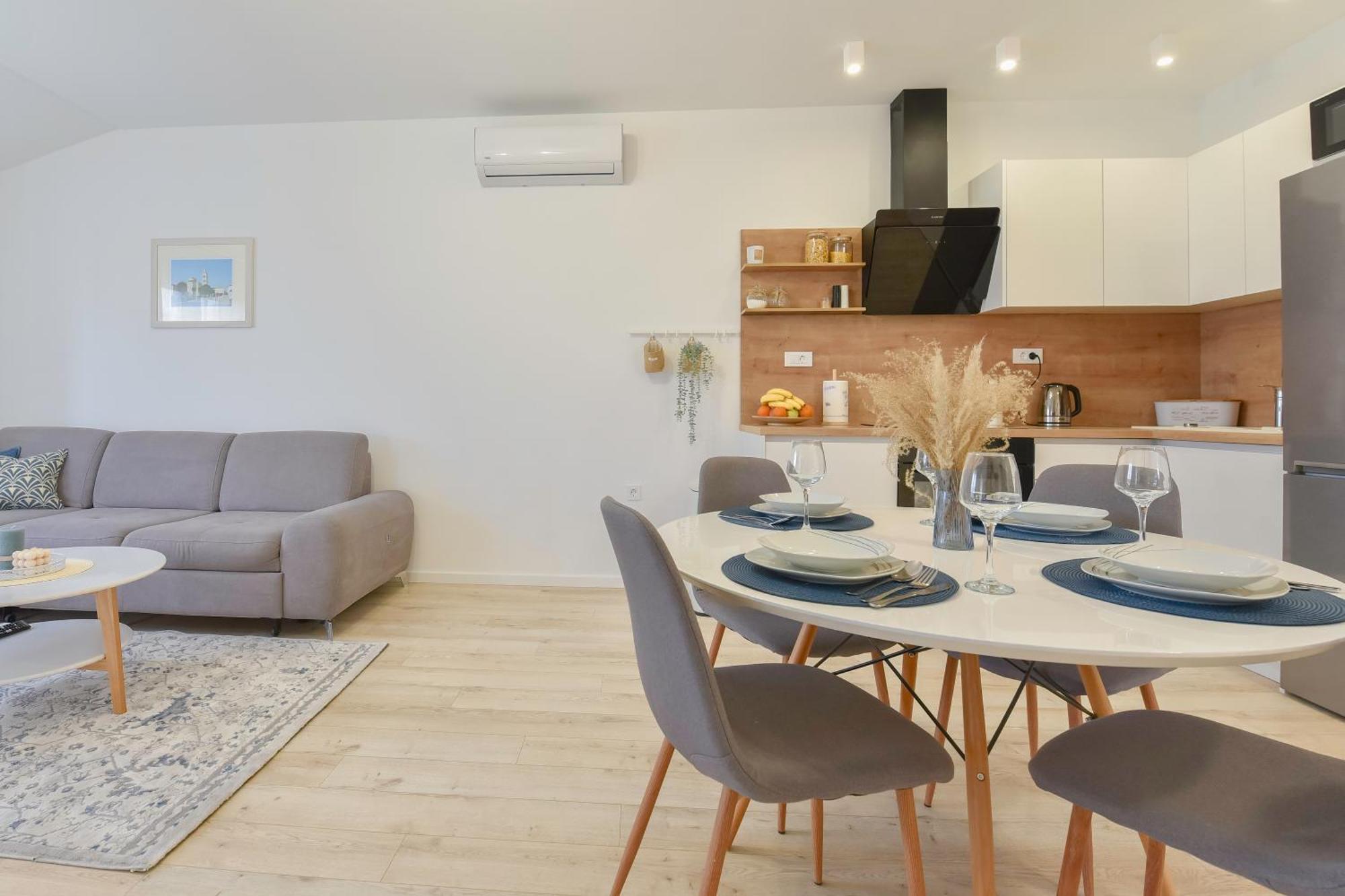 Apartments Noa Sukošan Стая снимка